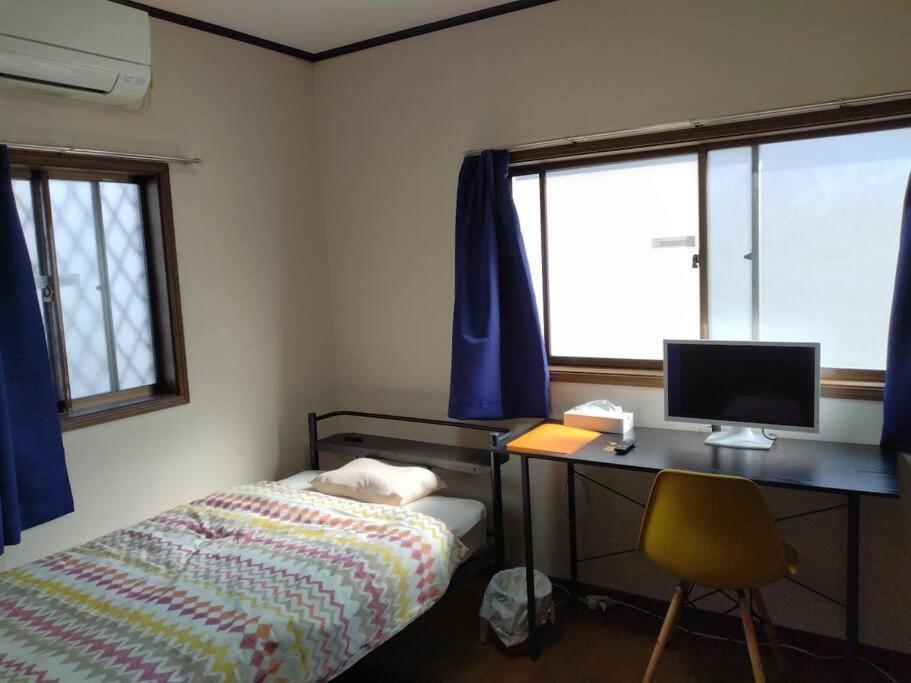 Detached Japanese Wooden House, A Rarity In Of Quiet Residential Area! Rent Out The Whole House 7 Min Walk From Jr Kameari Station Tokyo